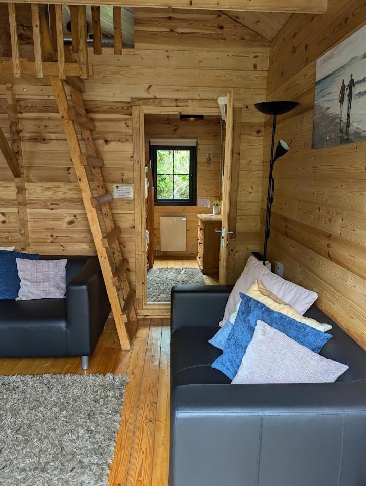'Monktonmead Lodge' In Secluded Setting, With Private Indoor Pool. Ryde  Bagian luar foto
